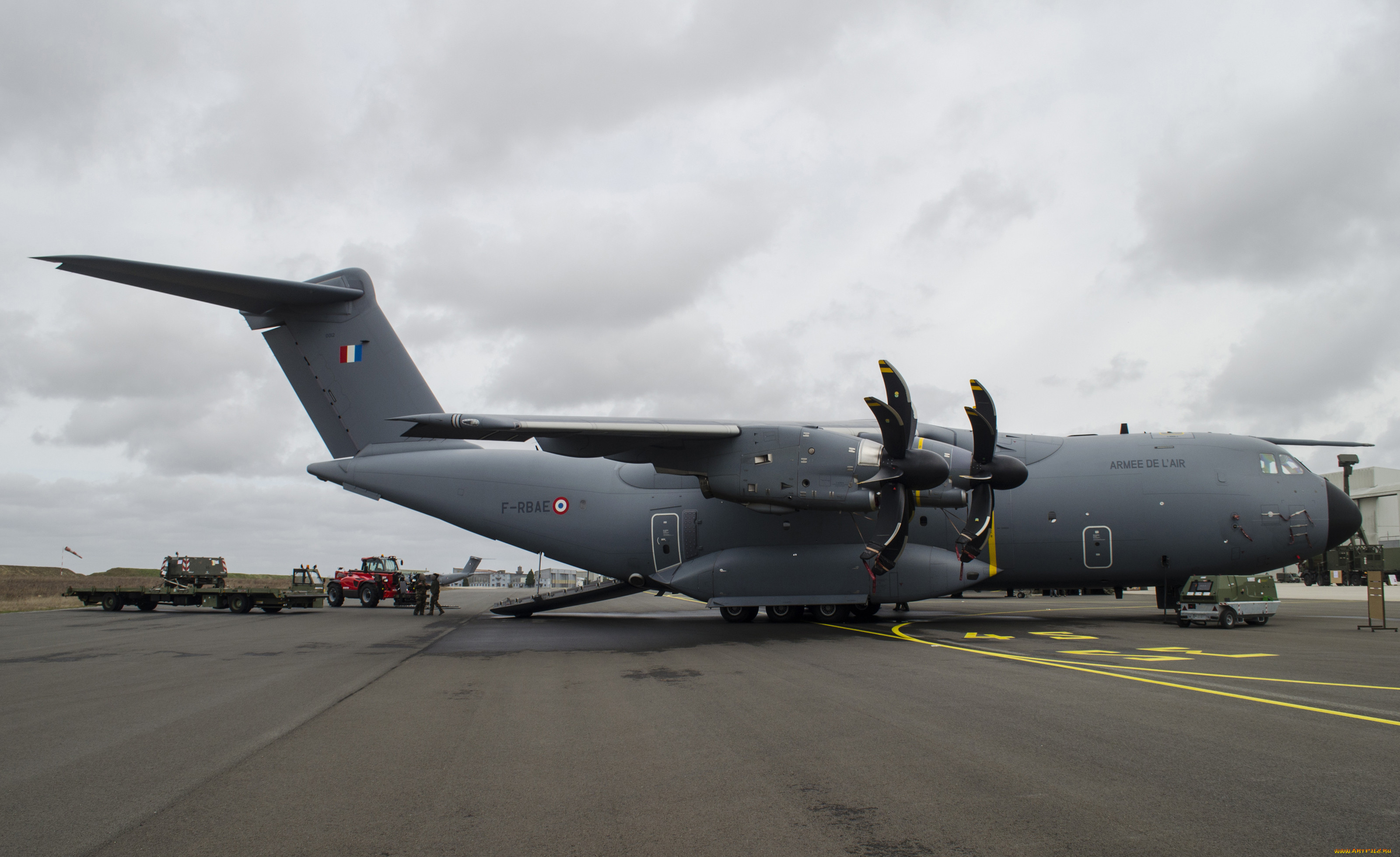 , - , , e, airbus, a400m, oo